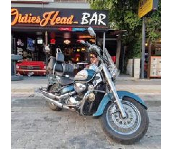 Photo of Oldies Head Bar Photo of Oldies Head Bar